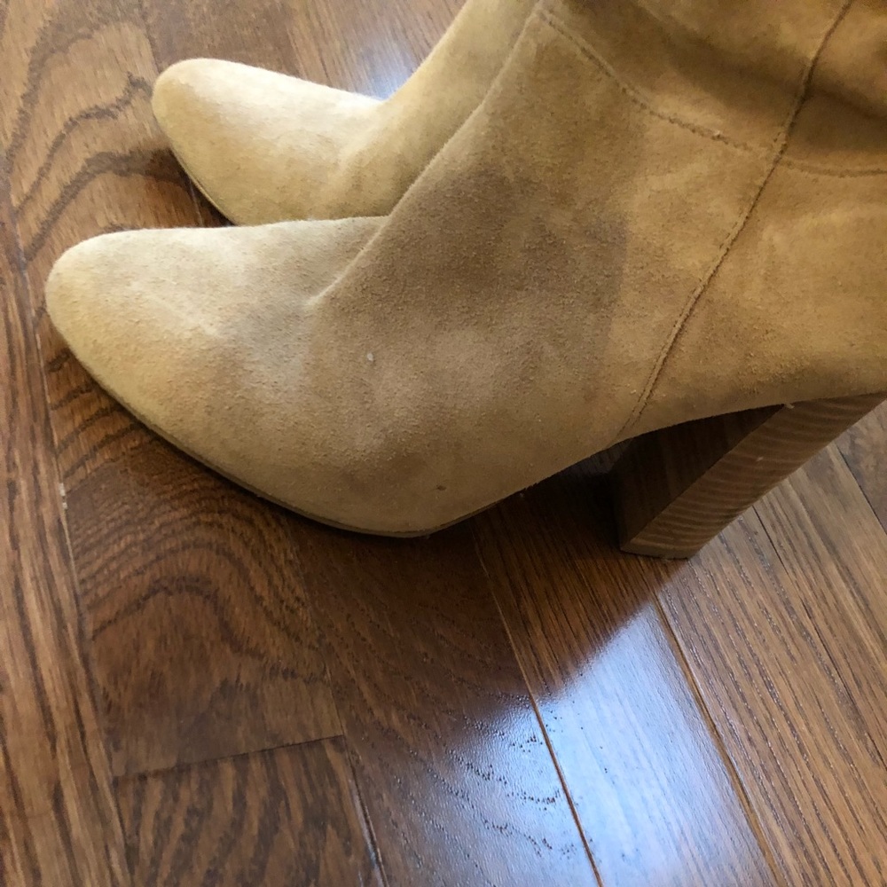 Banana Republic Boots ⭐️